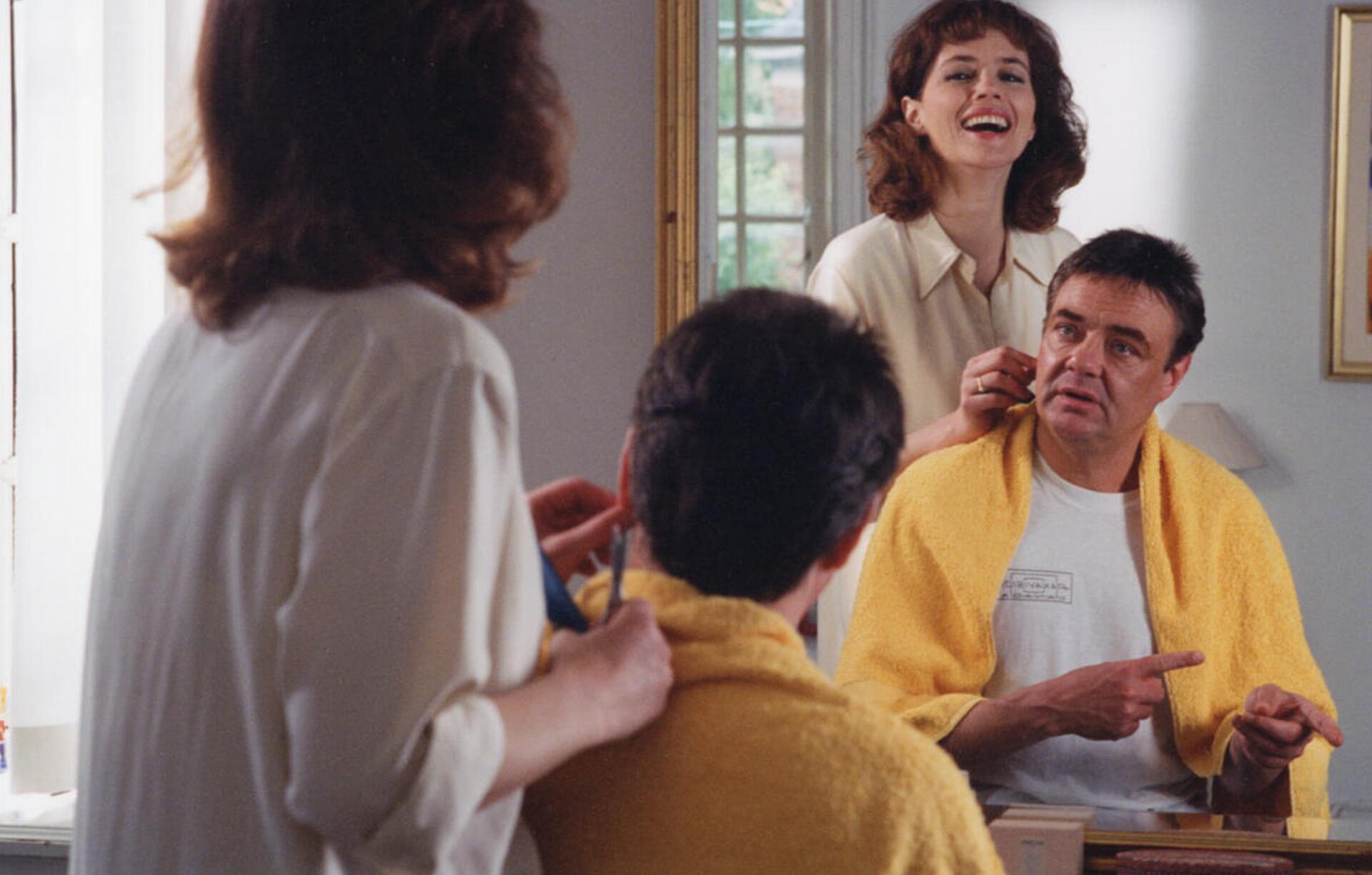 I wonder who's kissing you now