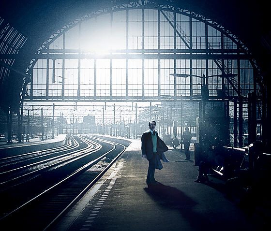 layout image (to proper size of the container)