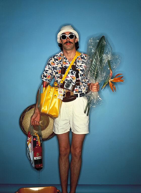 layout image (to proper size of the container)