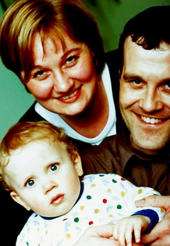 layout image (to proper size of the container)