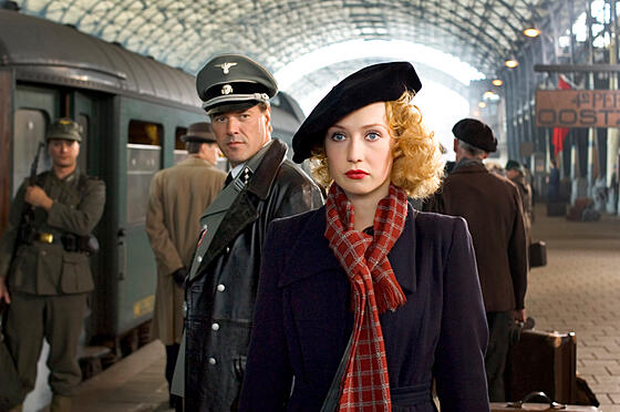 layout image (to proper size of the container)