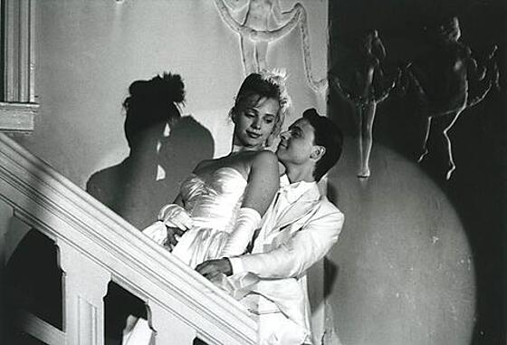 layout image (to proper size of the container)