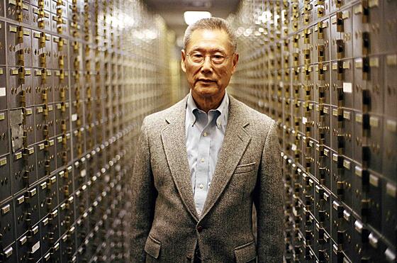 layout image (to proper size of the container)