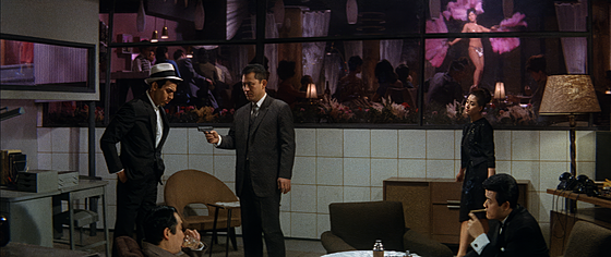 layout image (to proper size of the container)