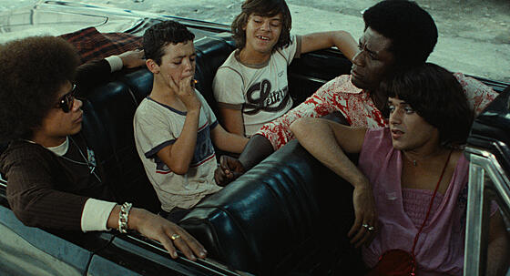 layout image (to proper size of the container)