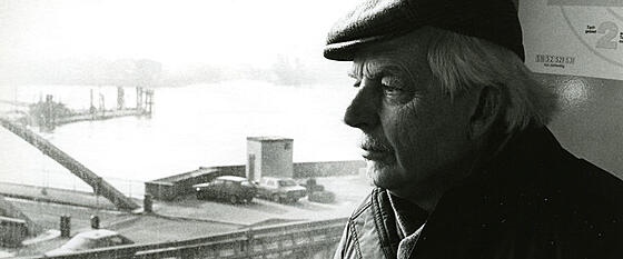 layout image (to proper size of the container)