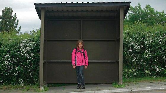 layout image (to proper size of the container)