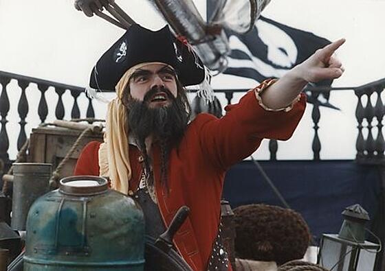 layout image (to proper size of the container)