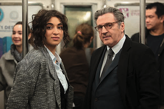 layout image (to proper size of the container)