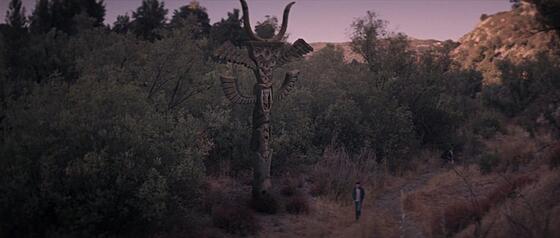 layout image (to proper size of the container)