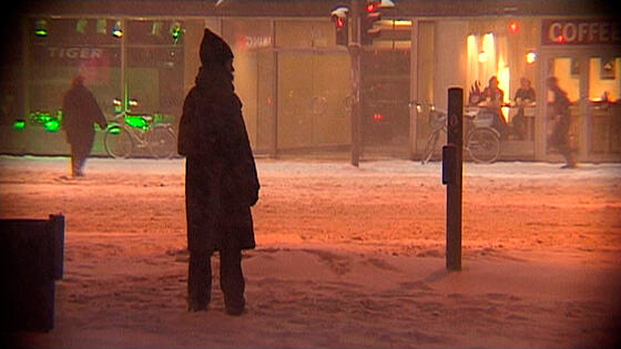 layout image (to proper size of the container)