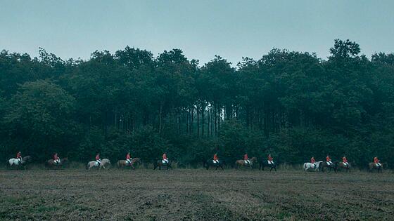 layout image (to proper size of the container)