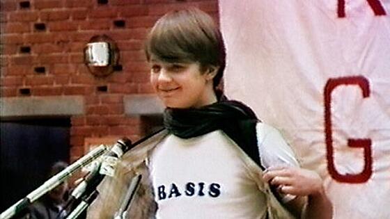 layout image (to proper size of the container)