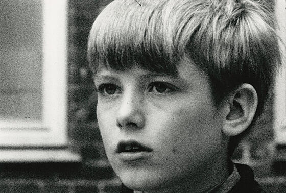 layout image (to proper size of the container)