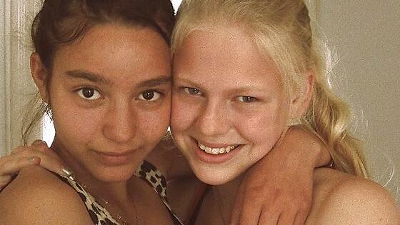 layout image (to proper size of the container)