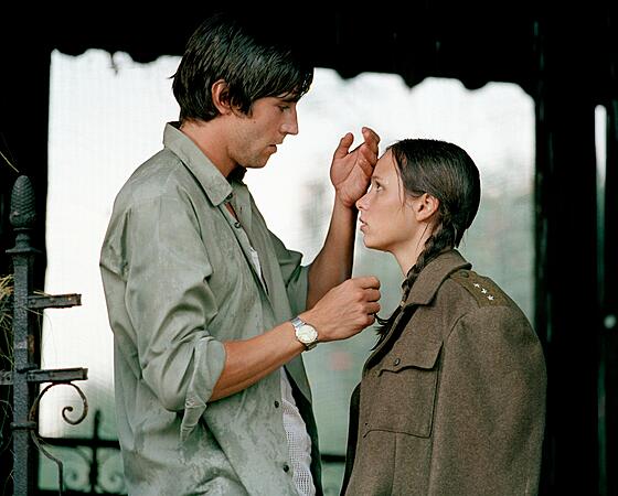 layout image (to proper size of the container)