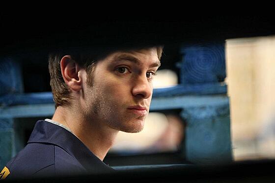 layout image (to proper size of the container)