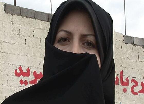 layout image (to proper size of the container)