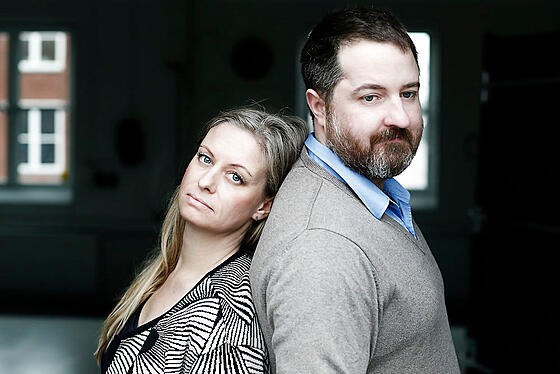 layout image (to proper size of the container)