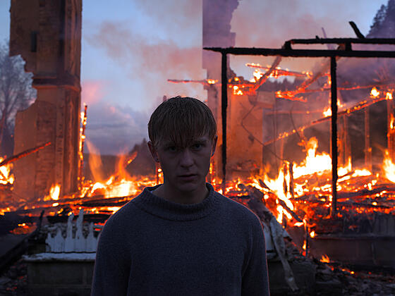 layout image (to proper size of the container)