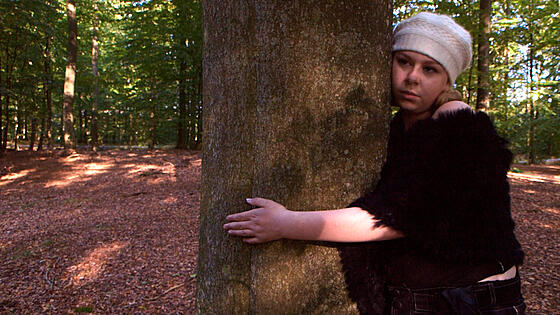 layout image (to proper size of the container)