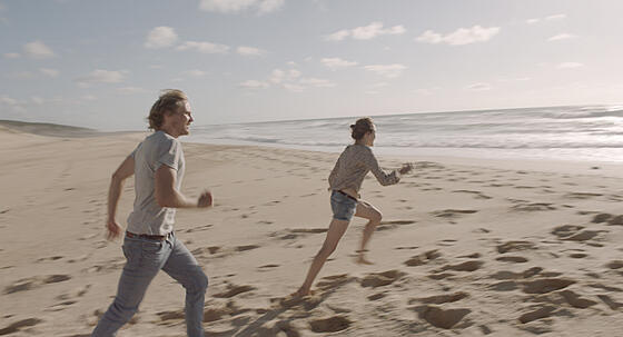 layout image (to proper size of the container)