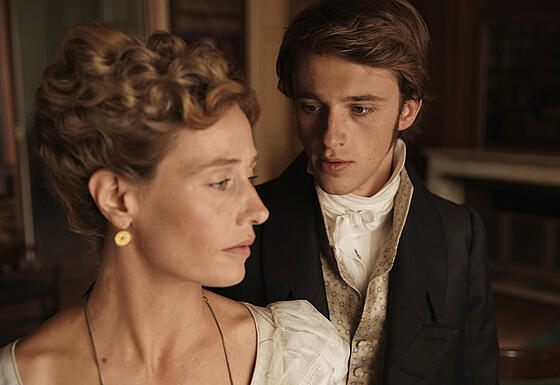 layout image (to proper size of the container)