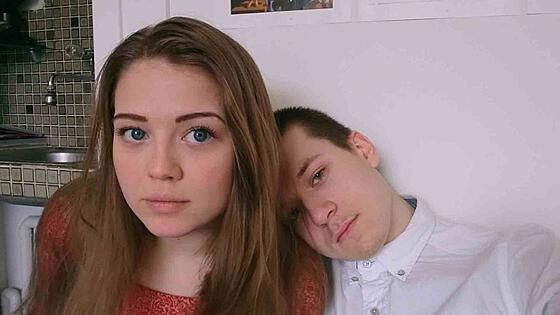 layout image (to proper size of the container)