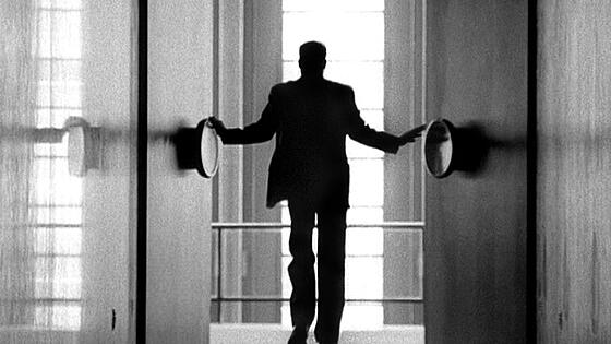 layout image (to proper size of the container)