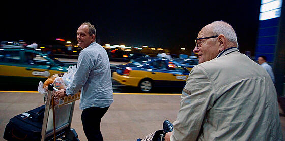 layout image (to proper size of the container)