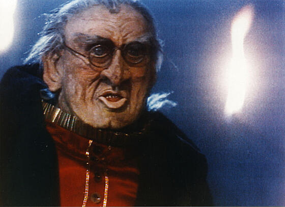 layout image (to proper size of the container)