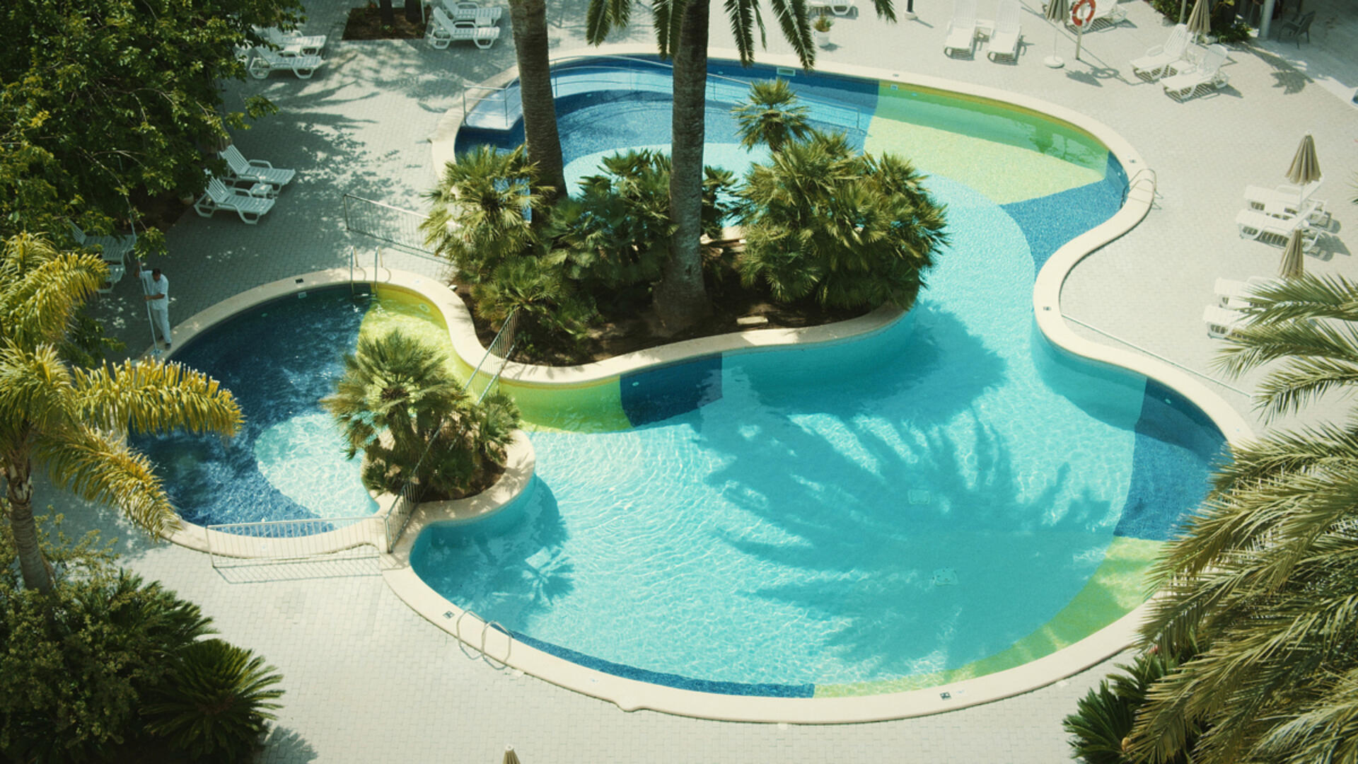 Cash 2:4 - Uniformen