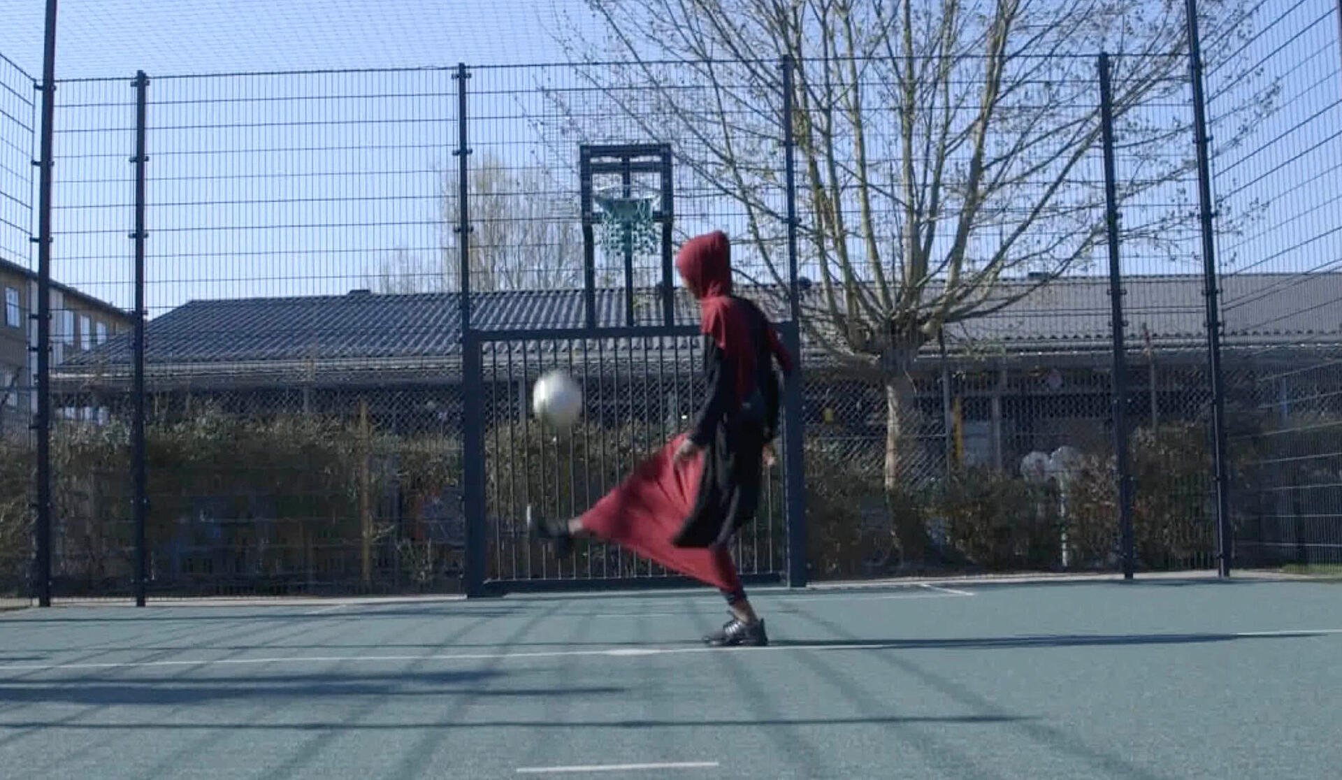 Girls United, afsnit 6 - Nastaran, altid den nye pige