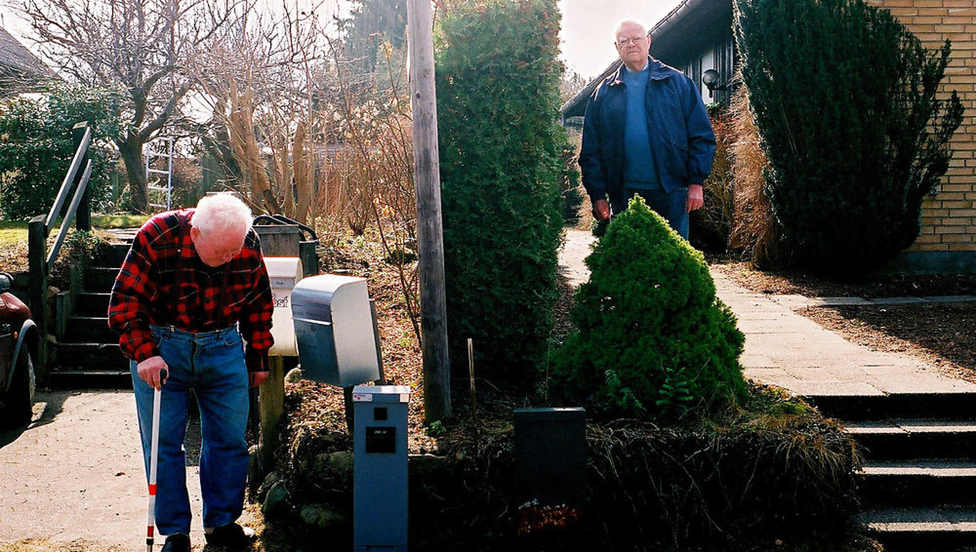 Hjemmefronten - Fjenden bag hækken