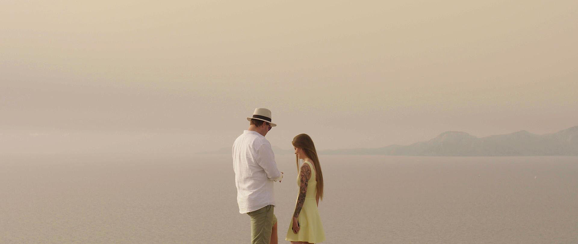 En fremmed flytter ind