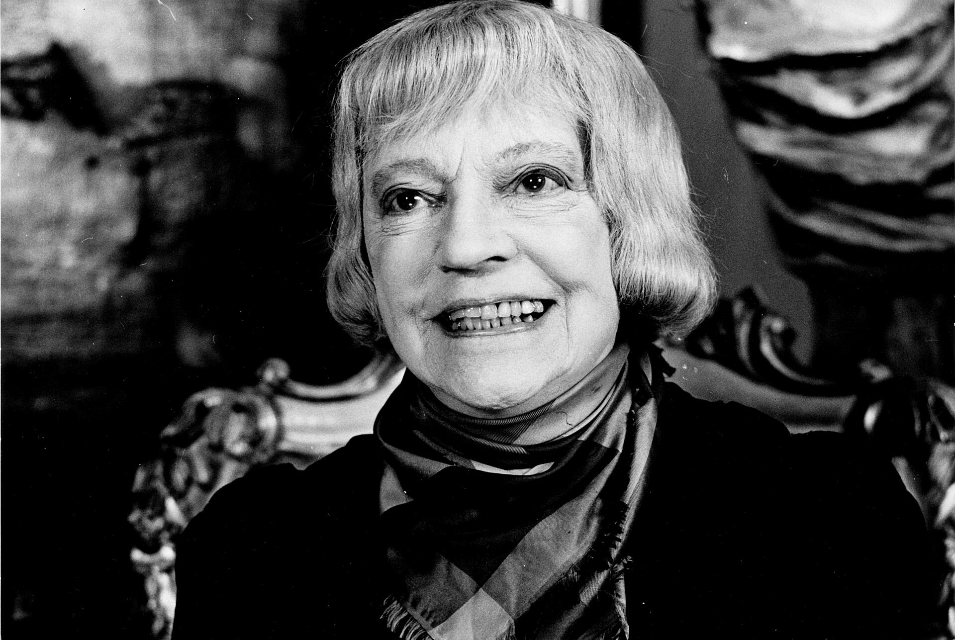 Asta Nielsen : filmen om og af Asta Nielsen