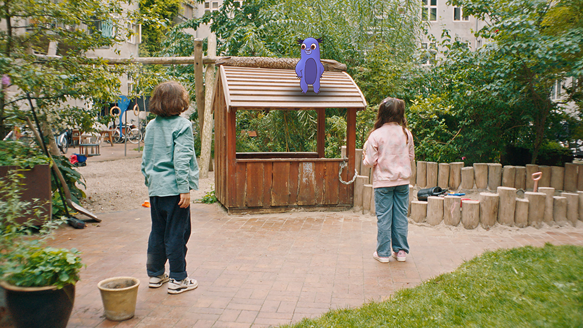 Dyr i by'r 2:8 - Bænkebider