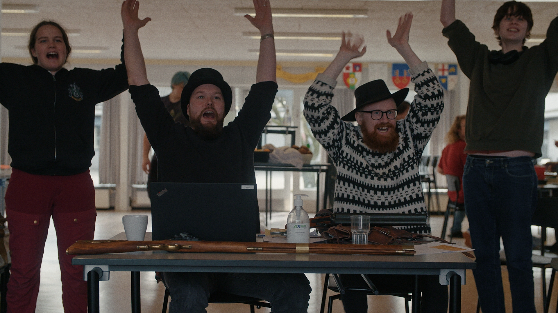 Med drager mod dæmoner - afsnit 3: Det andet år