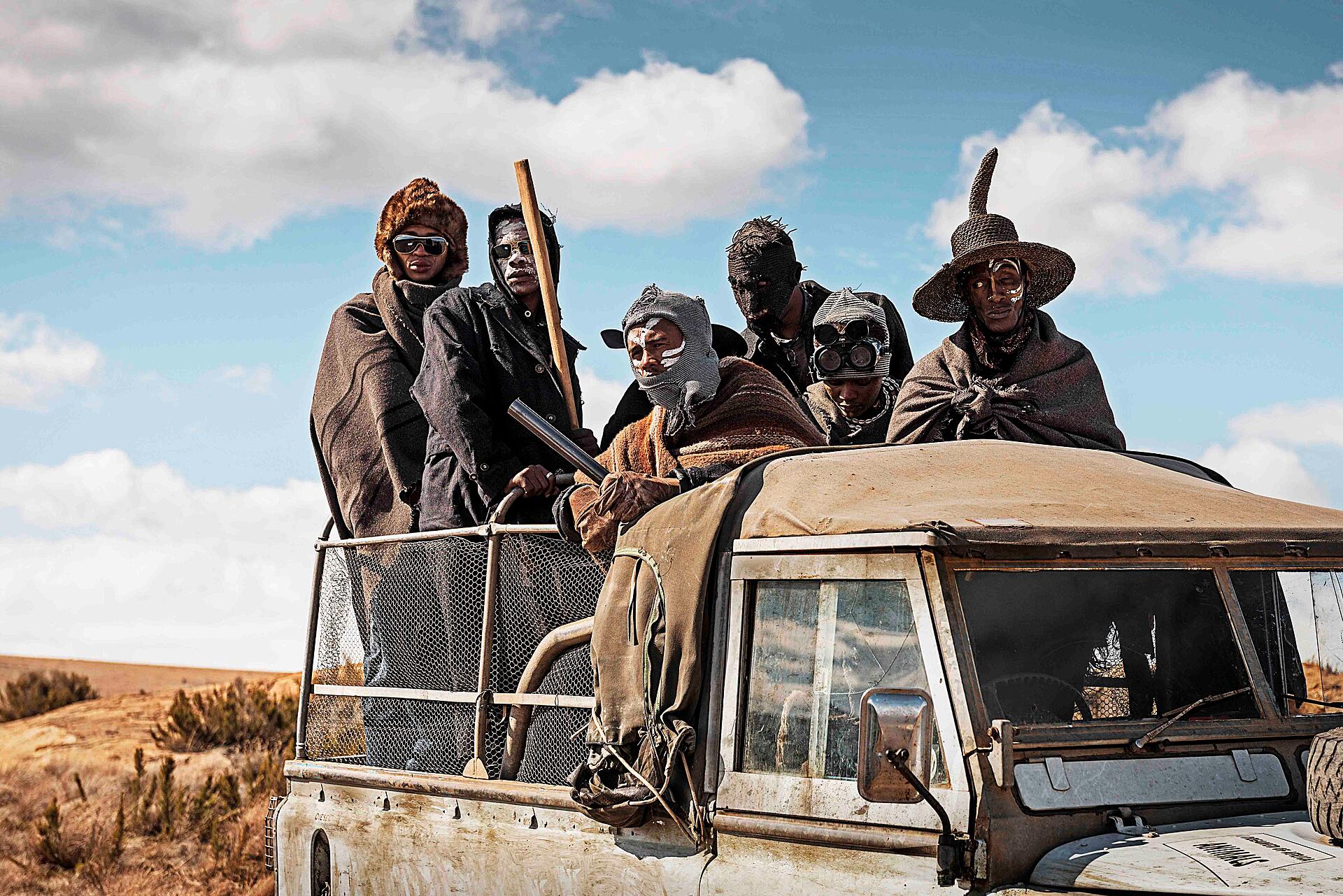 Five fingers for Marseilles