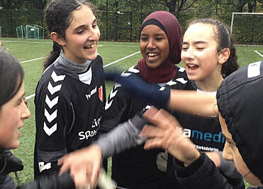 Girls united - fodbold og fællesskab