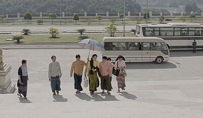 Et militærdiktatur bag facaden