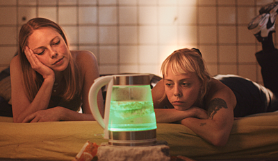 Forever young, forever old - a love story