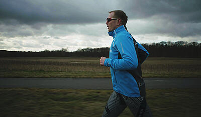 Jernmanden - ikke bare et tudefjæs