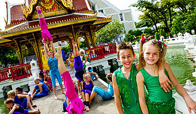 Flying Superkids on tour!