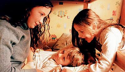 En fremmed fugl : 3. del af trilogien Krigens børn