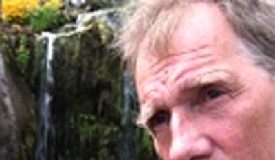 Sporene gror ud af ord : en film om den færøske forfatter Jóanes Nielsen