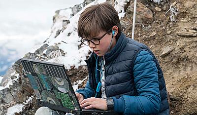 Peberbanden og den sorte konges forbandelse