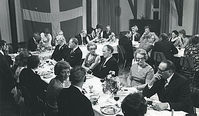 Vi mødes i forsamlingshuset