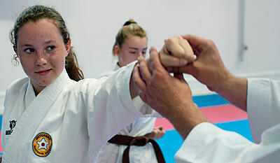 Det sorte bælte 1:8 – En æressag