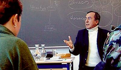 Mødet med det fremmede : psykiatri i et tværkulturelt perspektiv